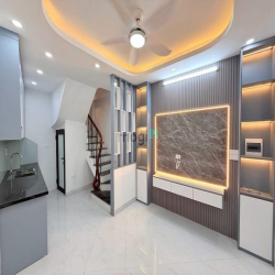 Nhà Đẹp Phố Bạch Đằng 27m² 4 tầng giá chỉ 4,75 tỷ