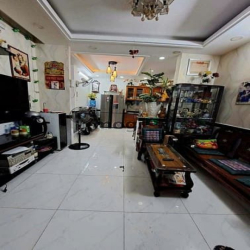 Bán nhà 1t1l Trần Bình Trọng Q5 52M2 giá 100% 1ty970tr hẻm xe hơi