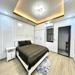 Cho thuê nhà Văn Cao full nội thất cao cấp