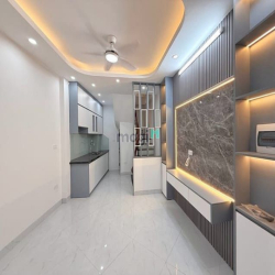 Nhà Đẹp Phố Bạch Đằng 27m² 4 tầng giá chỉ 4,75 tỷ