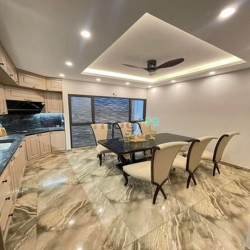 Bán nhà Sài Đồng Long Biên 65m 6 tầng đường rộng 6m có Gara Ô tô,Thang