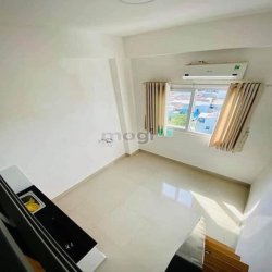 Phòng gác lửng cho thuê- view cửa sổ siêu đẹp- đường Huỳnh Tấn Phát q7