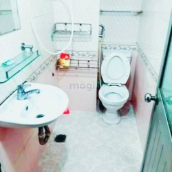 Cho Thuê Phòng Q10.bếp.cửa sổ.tầng trệt.kệ bếp.Tolet Riêng.bếp.3TRIEU