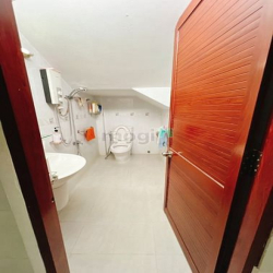 Bán nhà Hẻm Xe Hơi - đường Nguyễn Thị Nhỏ - giáp Lữ Gia. DT đất 60m.