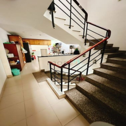 Bán nhà Hẻm Xe Hơi - đường Nguyễn Thị Nhỏ - giáp Lữ Gia. DT đất 60m.