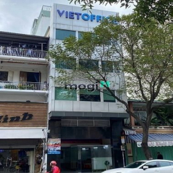 Cho thuê toà nhà VP mặt tiền Q3 nhà 8 lầu 6x18 giá chỉ 30 triệu