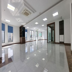 LÔ GÓC cho thuê nốt t2 170m2 văn phòng KĐT Nam Trung Yên - Cầu Giấy