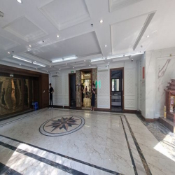 LÔ GÓC cho thuê nốt t2 170m2 văn phòng KĐT Nam Trung Yên - Cầu Giấy