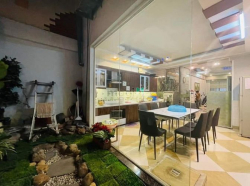 Bán Nhà Phố Nguyễn Chí Thanh. Đống Đa. DT 105M. 5 Tầng. Giá 20 Tỷ