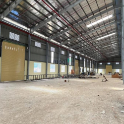 Cho thuê kho xưởng mới đẹp 2000m2 mặt tiền đường QL1A, Quận 12.