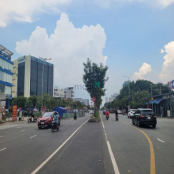 Cho thuê mặt bằng mặt tiền Trần Não, dt: 4,6 x 32m. 4 lầu. chỉ 45tr