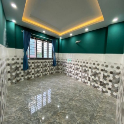 Nhà mới đẹp 3 lầu 5 PN, 6 WC, có thang máy đường số 5