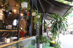Quán coffee Hai mặt tiền lớn Hiền Vương và Văn Cao. DTSD:300m2