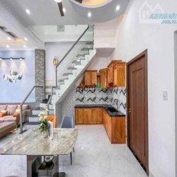 Cần tiền xoay vốn bán nhà 1 lầu Đ. ÂU DƯƠNG LÂN Q8 68M2/985TR gần chợ