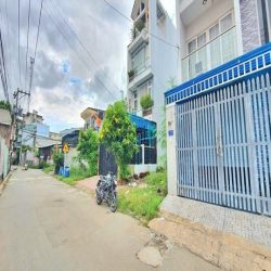 Bán đất mặt tiền đường 963 Nguyễn Duy Trinh , Phú Hữu, Q9 - DT : 69m2