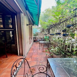 Villa 1.400m2 duy nhất Bến Nghé có sân vườn - mặt tiền 98 Nguyễn Du Q1