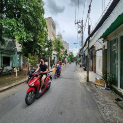 CHO THUÊ NHÀ XƯỞNG THẢO ĐIỀN 300m2, GIÁ ƯU ĐÃI 38tr/tháng, Cực kì rộng
