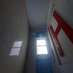 Nhà 3T hẻm chính thông 7 m, 1 km ra Phú Mỹ Hưng. 5m*23m. 6,3 tỷ quá re