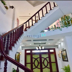 nhà mặt tiền kinh doanh khu Bình Phú, Q6