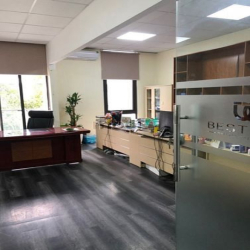 Cho thuê nhà phân lô Lê Văn Lương, Lô góc. dt 90m x4t , 39tr/th