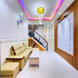 Chủ cần bán nhà mới xây Nguyễn Văn Công, Gò Vấp, 48m2,sổ riêng, 2tỷ250