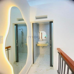 Bán Nhà Mới Đẹp , Hẻm Ba Gác gần MT Tăng Bạt Hổ P.11 BT 18,3m2, 2 tỷ89