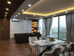 ??? Cần bán căn Penthouse 5PN, 5wc Midtown Phú Mỹ Hưng