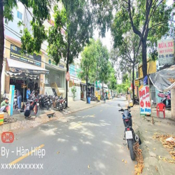 Bán nhà mặt tiền Làng Tăng Phú, ngang 7m . Tăng Nhơn Phú A, Quận 9.