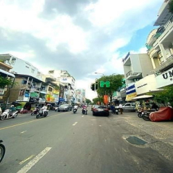 Cho thuê nhà mặt tiền đường Võ Văn Tần, Phường 5, Quận 3