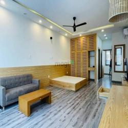Cho thuê nhà đẹp 4 phòng ngủ khu Phạm Văn Đồng