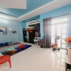 Hẻm nhựa 6m Lê Văn Qưới Bìnchh Tân 60m2 3 tầng ngang 5m 4 tỷ 990