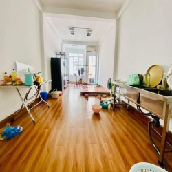 Bán nhà Huỳnh Thúc Kháng, 2 mặt Ô Tô tránh, kinh doanh, giá 8.6 tỷ