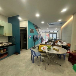 Hẻm nhựa 6m 68m2(4,25x15m) 190m2 sàn 4 tầng btct Trường Chinh, TBinh