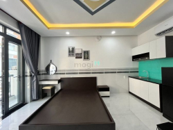 Penthouse Cao Cấp Ban Công Riêng Mới 100% - Ngay Nguyễn Thái Sơn