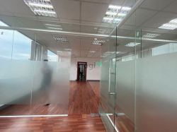 Văn phòng 85m2 View kính Xịn sò đường Trần Quang Khải quận 1