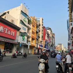 Cần Bán Gấp! Nhà 374 Hai Bà Trưng Quận 1. DT 4x22m 5 Tầng Mới