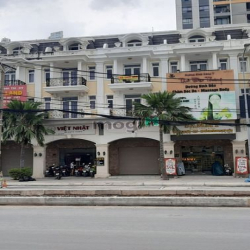Cho thuê nhà mặt tiền Tạ quang Bửu (Dt 5x17m) 1T3L 5PN, Giá 33tr