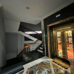 Căn góc Võ Thị Sáu 3 lầu 250m2 đất tổng sử dụng 1500m2 giá 100tr/tháng