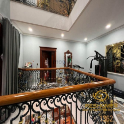 Căn góc Võ Thị Sáu 3 lầu 250m2 đất tổng sử dụng 1500m2 giá 100tr/tháng