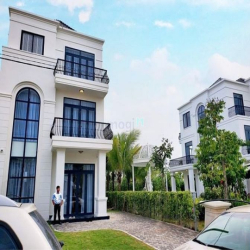 Biệt Thự Nghỉ Dưỡng Trong Lòng Sân Golf