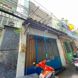 Kẹt Bank bán gấp nhà 1 lầu hẻm 502 Huỳnh Tấn Phát, Bình Thuận, Quận 7