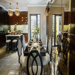 Biệt Thự Nghỉ Dưỡng Trong Lòng Sân Golf