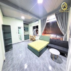 Căn Hộ Thăng Long Ban Công full nội thất gần cv Hoàng Văn Thụ