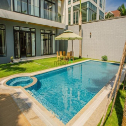 Biệt Thự Thảo Điền Nguyễn Văn Huỏng 800 m có hồ bơi riêng , nhà mới xâ