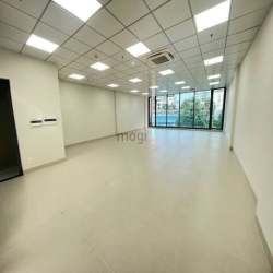 Văn Phòng mặt tiền vị trí đẹp đường Tạ Hiện