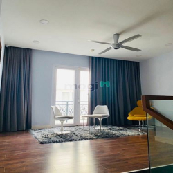 Em Nhi chuyên cho thuê Villas Quận 2, cần cho thuê căn Villas Venica