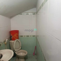 Bán nhà mặt tiền Tân Lập 1, Q9, 106m2, rẻ nhất, 3 tầng, hoàn công.