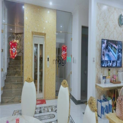Bán biệt thự 1 trệt 2 lầu đường Nguyễn Hới - phường 8 - Tp.Vũng Tàu