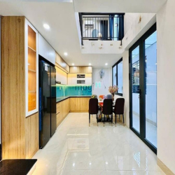 Bán nhà hẻm 3m cách 1 căn ra hẻm XT đườg số 51, 7,5 x 5 giá 5.25 tỷ tl