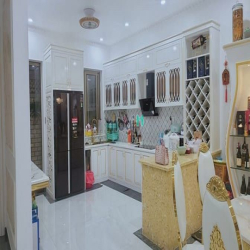 Bán biệt thự 1 trệt 2 lầu đường Nguyễn Hới - phường 8 - Tp.Vũng Tàu